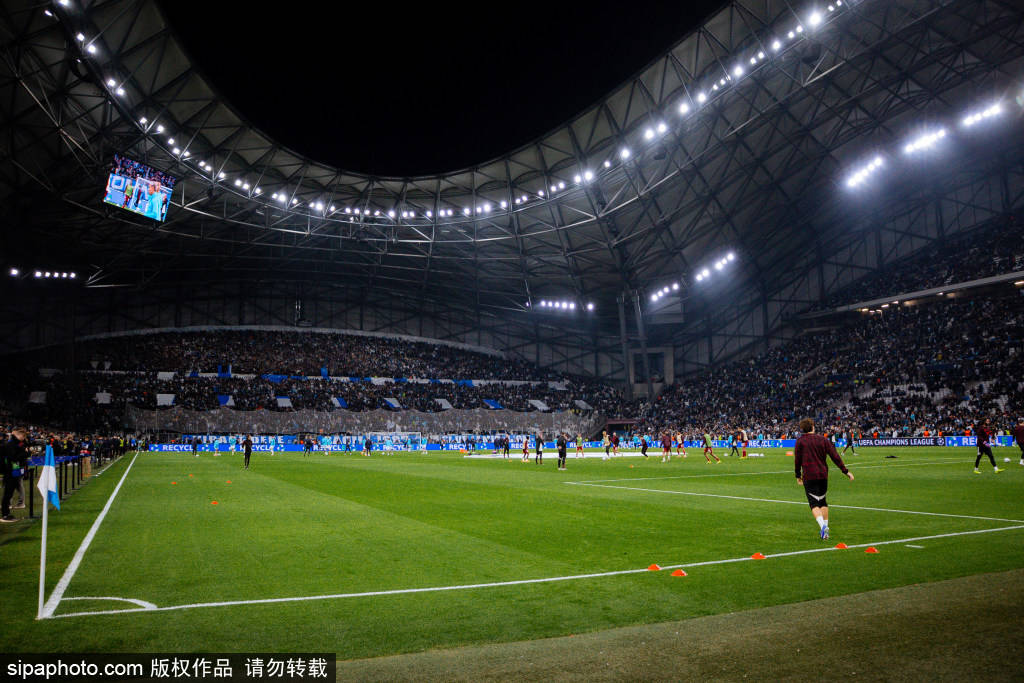 埃基蒂克的失误与维尔茨的沉默：利物浦与曼城的战术争夺战